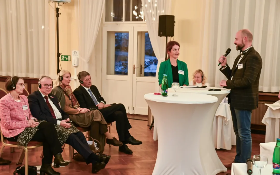 Krajské inovační centrum Karlovarského kraje představilo virtuální realitu na mezinárodním setkání 