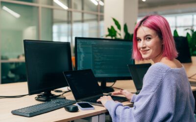 První hackathon otevřených dat Karlovarského kraje: Co dokážou studenti vytvořit za 24 hodin?