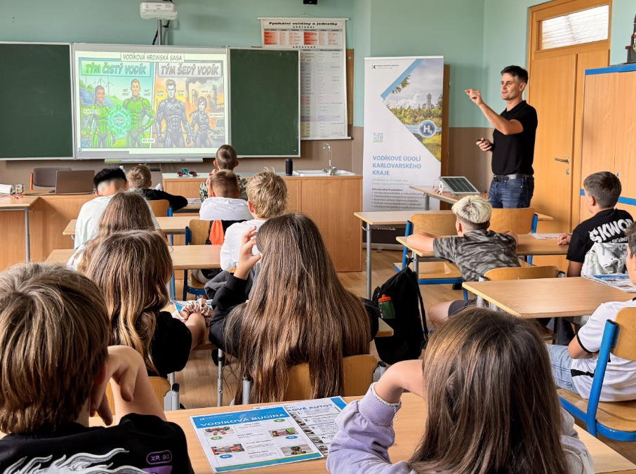 Přes 600 dětí z kraje letos zjistí, proč se o vodíku tolik mluví 